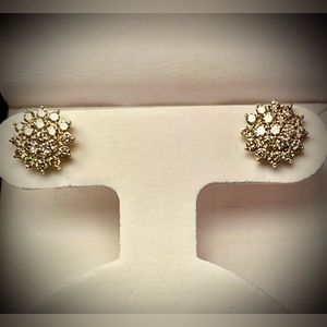 1 Carat Diamond Stud Earrings